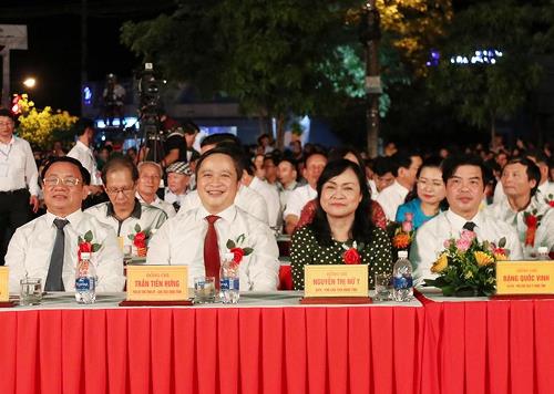 Chào mừng huyện Đức Thọ đạt chuẩn Nông thôn mới